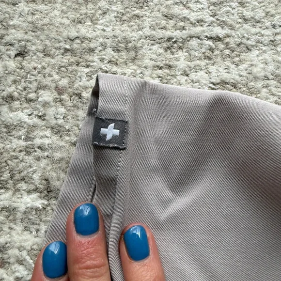 FIGS scrubs - Picture 7 of 9